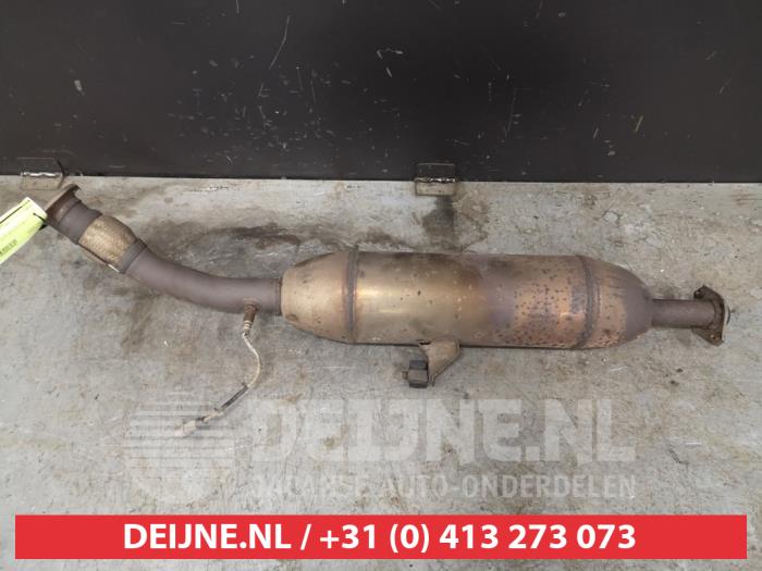 Gebruikte Uitlaat Middendemper Toyota Avensis Wagon (T27) 2.0 16V D-4D-F Prijs € 35,00 Margeregeling aangeboden door V.Deijne Jap.Auto-onderdelen BV
