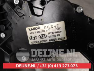 Kia Ceed Ruitenwissermotor achter O409564 foto 3