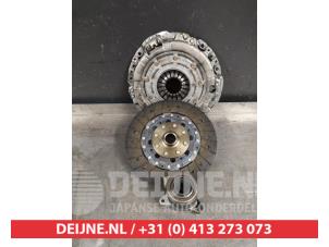 Gebruikte Koppelingsset (compleet) Ssang Yong Kyron 2.0 M 200 Xdi 16V 4x4 Prijs € 35,00 Margeregeling aangeboden door V.Deijne Jap.Auto-onderdelen BV