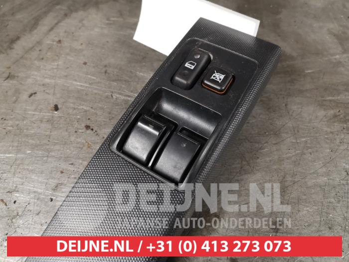 Toyota Corolla Verso Kombischalter Fenster O409732