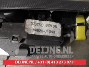 Toyota Corolla Verso Kombischalter Fenster O409732 foto 3
