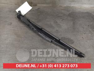 Subaru XV Ruitenwisserarm achter O409847 foto 2