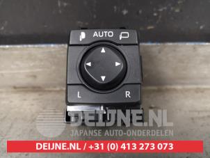 Gebruikte Schakelaar Spiegel Toyota RAV4 (A5) 2.5 Hybrid 16V AWD Prijs € 35,00 Margeregeling aangeboden door V.Deijne Jap.Auto-onderdelen BV