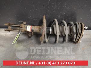 Gebruikte Voorpoot rechts Toyota Avensis Wagon (T27) 2.0 16V D-4D-F Prijs € 50,00 Margeregeling aangeboden door V.Deijne Jap.Auto-onderdelen BV