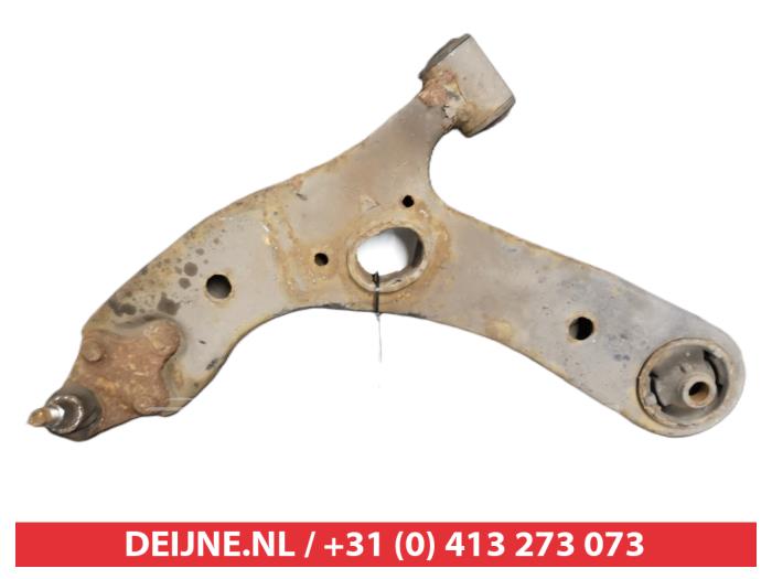 Toyota Avensis Querlenker unten links vorne O410124