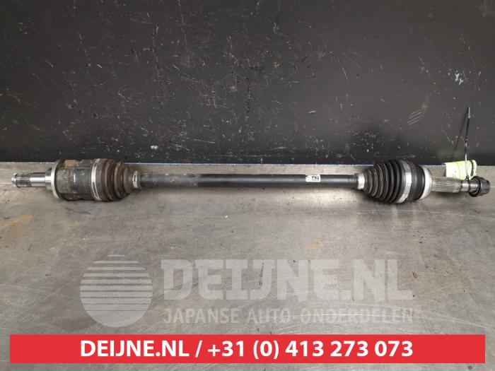Gebruikte Steekas links-achter Toyota RAV4 (A5) 2.5 Hybrid 16V AWD Prijs € 175,00 Margeregeling aangeboden door V.Deijne Jap.Auto-onderdelen BV