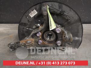 Gebruikte Fusee rechts-voor Toyota RAV4 (A5) 2.5 Hybrid 16V AWD Prijs € 150,00 Margeregeling aangeboden door V.Deijne Jap.Auto-onderdelen BV
