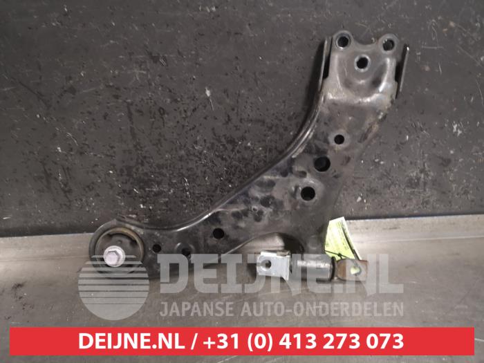 Toyota Rav-4 Querlenker unten rechts vorne O410231