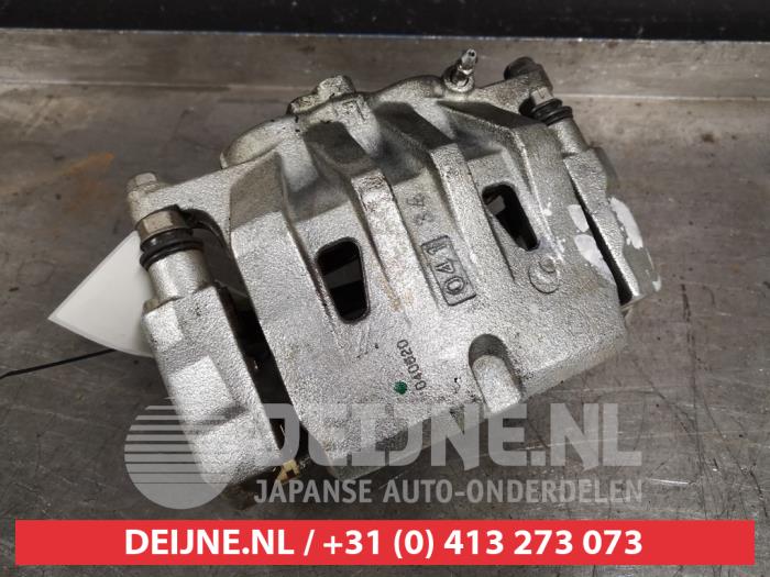 Toyota Rav-4 Bremszange links vorne O410235