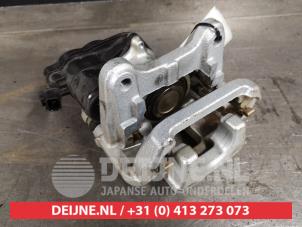 Toyota Rav-4 Bremszange rechts hinten O410238 foto 2