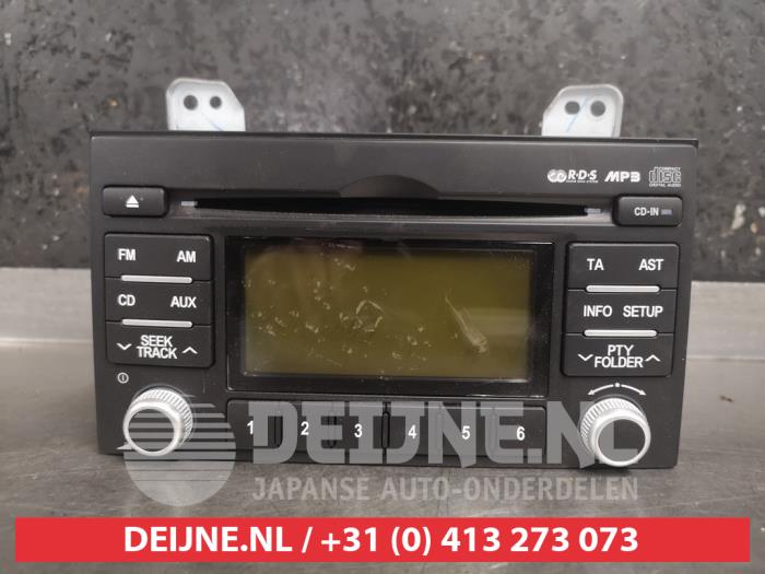 Kia Carnival Radio O410311