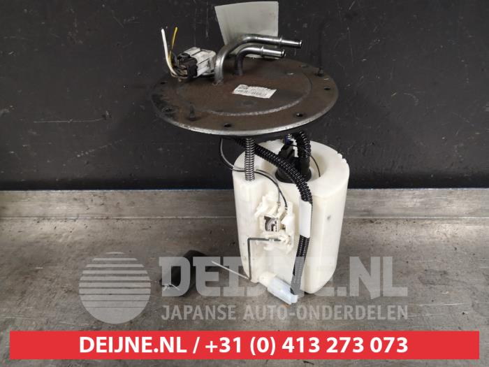 Gebruikte Tank element Pomp Kia Carnival/Grand Carnival 3 2.2 CRDi 16V VGT Prijs € 100,00 Margeregeling aangeboden door V.Deijne Jap.Auto-onderdelen BV