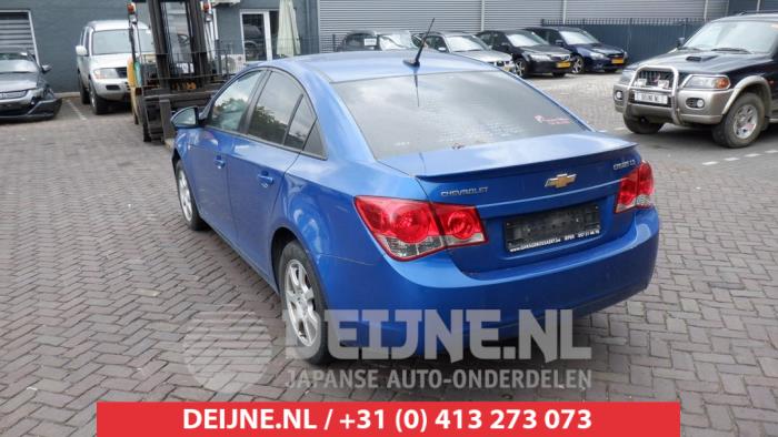 Chevrolet Cruze Heckklappenreflektor links O410440