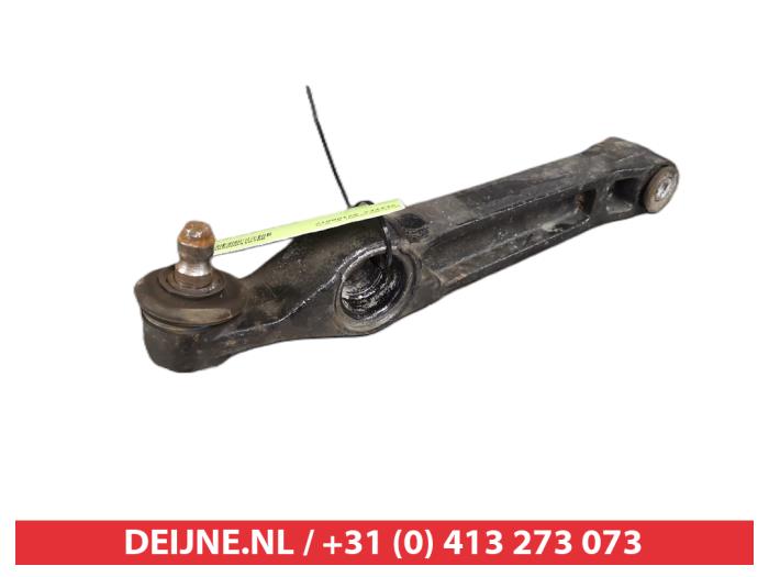 Suzuki Ignis Draagarm onder links-voor O410706