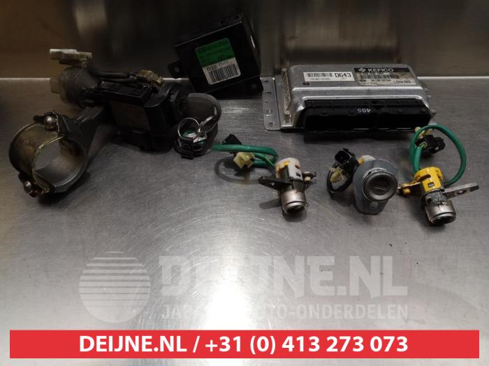 Kia Cerato Set of cylinder locks (complete) O278290