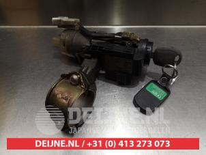 Kia Cerato Ignition lock + key O335329 photo 3