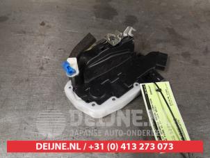 Nissan Micra Door lock mechanism 4-door, front left O410773 photo 2