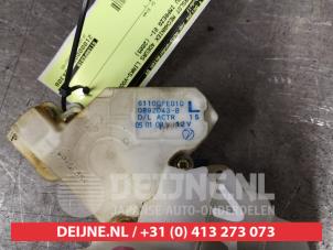 Subaru Impreza Door lock mechanism 4-door, front left O411104 photo 2