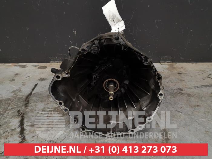 Nissan NP 300 Getriebe O411359