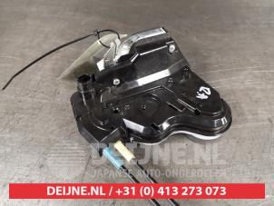 Suzuki Ignis Deurslot Mechaniek 4Deurs rechts-achter O411421 foto 2