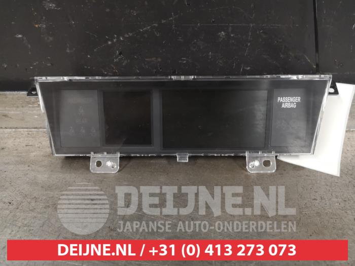 Gebruikte Display Interieur Subaru XV (GP) 2.0 D AWD 16V Prijs € 50,00 Margeregeling aangeboden door V.Deijne Jap.Auto-onderdelen BV