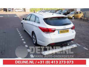 Gebruikte Bumper reflector links-achter Hyundai i40 CW (VFC) 1.7 CRDi 16V Prijs € 35,00 Margeregeling aangeboden door V.Deijne Jap.Auto-onderdelen BV
