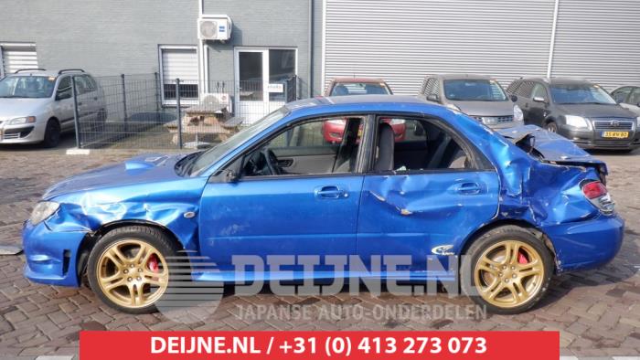 Subaru Impreza Tür 4-türig links vorne O412099