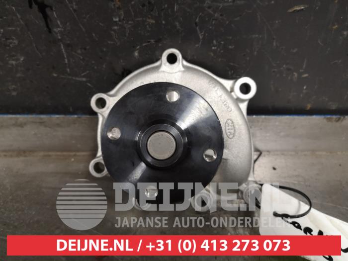 Kia Carnival Wasserpumpe O412128
