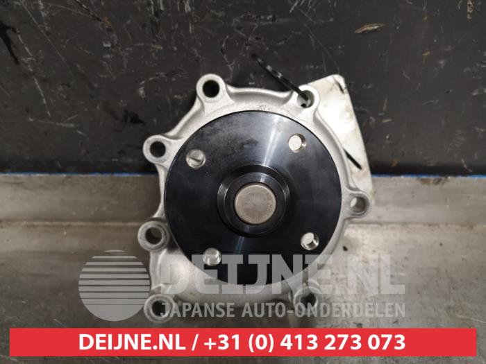 Kia Carnival Wasserpumpe O412129