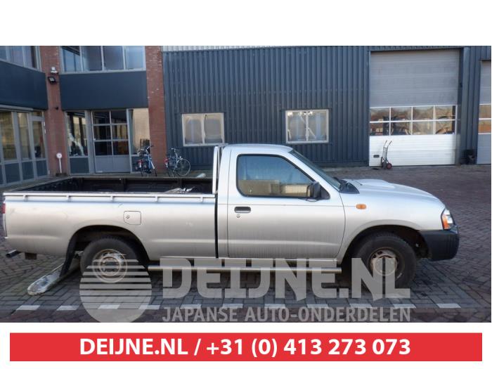 Nissan NP 300 Türscheibe 2-türig rechts O412473