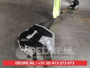 Toyota Prius Deurslot Mechaniek 4Deurs links-achter O412571 foto 3