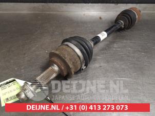 Suzuki Swift Aandrijfas links-voor O412806 foto 2