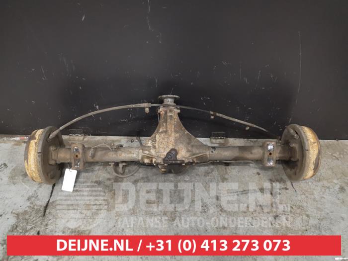 Nissan NP 300 Achteras achterwielaandrijving O413118
