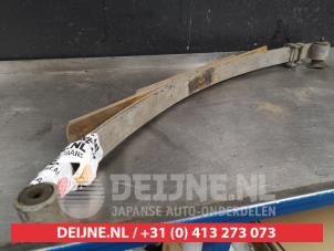 Nissan NP 300 Blattfeder hinten O413215 foto 2