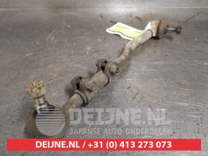 Nissan NP 300 Spoorstang links O413240 foto 2
