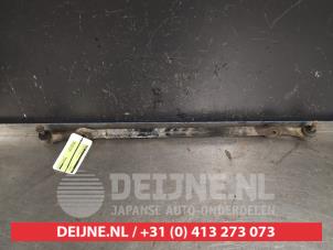 Gebruikte Spoorstang midden Nissan NP 300 (D22SS) 2.5 dCi 16V 4x4 Prijs € 25,00 Margeregeling aangeboden door V.Deijne Jap.Auto-onderdelen BV