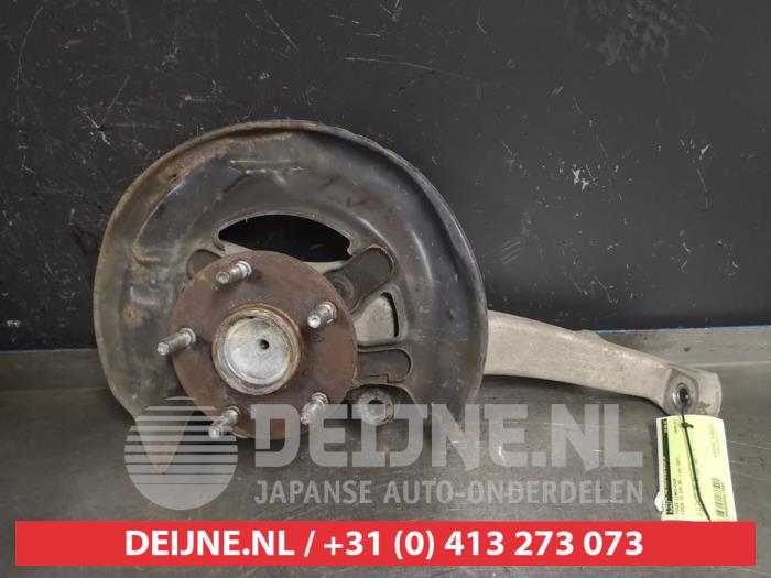 Lexus IS Achsschenkel links vorne O413689