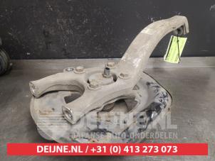 Lexus IS Knuckle, front left O413689 photo 2