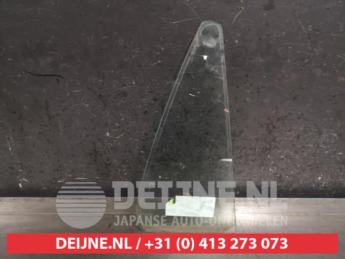 Mitsubishi Lancer Driehoeks Ruit rechts-achter O413999