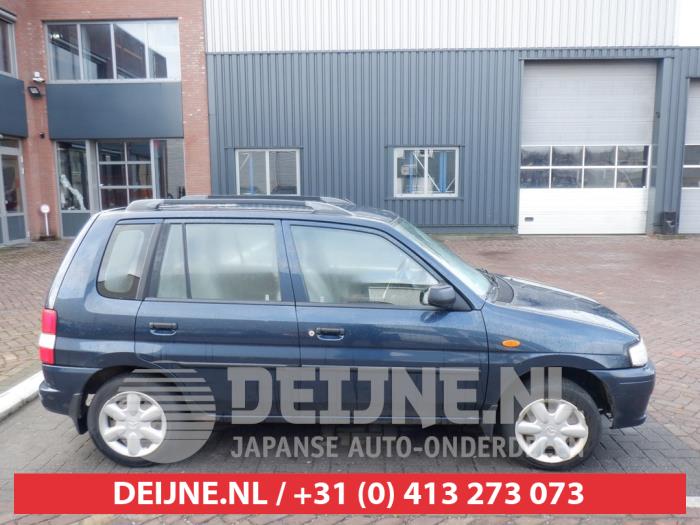 Mazda Demio Scherm rechts-voor O414122