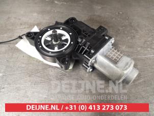 Gebruikte Raammotor Portier Hyundai Ioniq 1.6 GDI 16V Hybrid Prijs € 45,00 Margeregeling aangeboden door V.Deijne Jap.Auto-onderdelen BV