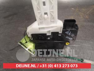 Hyundai I40 Door lock mechanism 4-door, front left O414346 photo 3