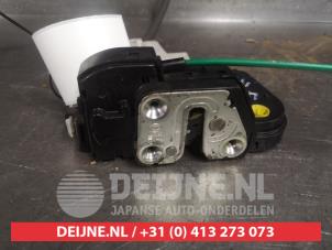 Hyundai I40 Door lock mechanism 4-door, front left O414346 photo 2
