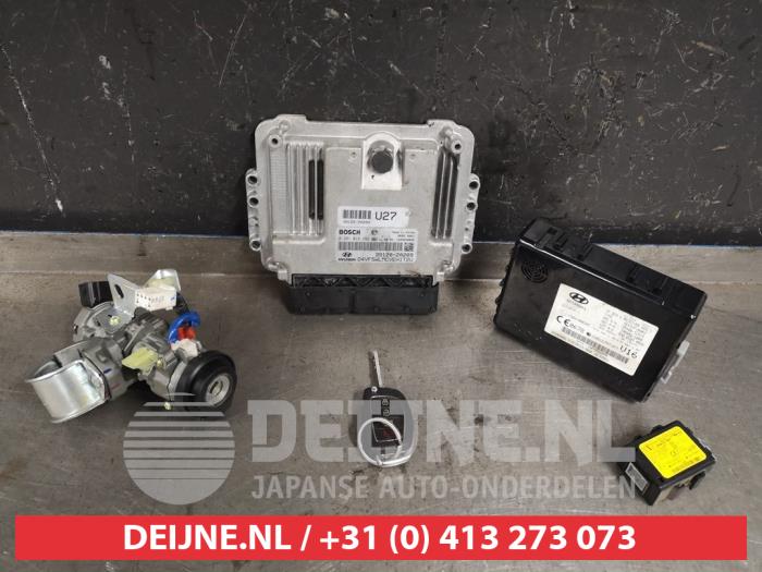 Hyundai I40 Computer Motormanagement O414690