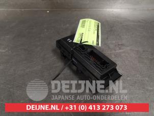 Nissan Pulsar Multi-functional window switch O414833 foto 2