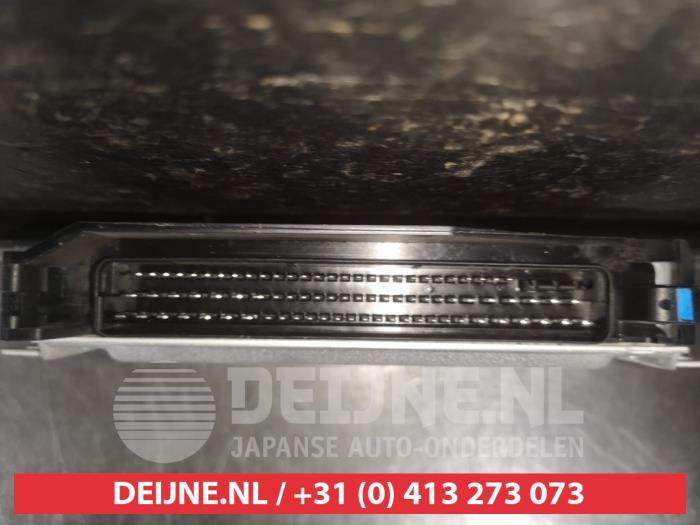 ABS Computer van een Nissan X-Trail (T30) 2.2 dCi 16V 4x4 2004