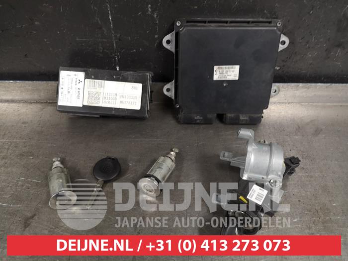 Mitsubishi Colt Set of cylinder locks (complete) O415187