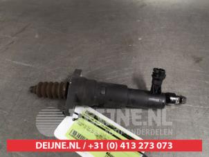 Gebruikte Koppeling Hulp Cilinder Mitsubishi Colt (Z2/Z3) 1.5 16V Prijs € 25,00 Margeregeling aangeboden door V.Deijne Jap.Auto-onderdelen BV