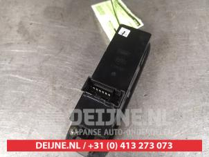 Nissan Primera Kombischalter Fenster O415368 foto 2