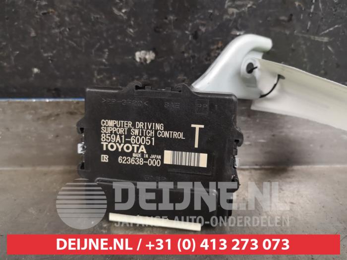 Toyota Landcruiser Parking assist computer O415648